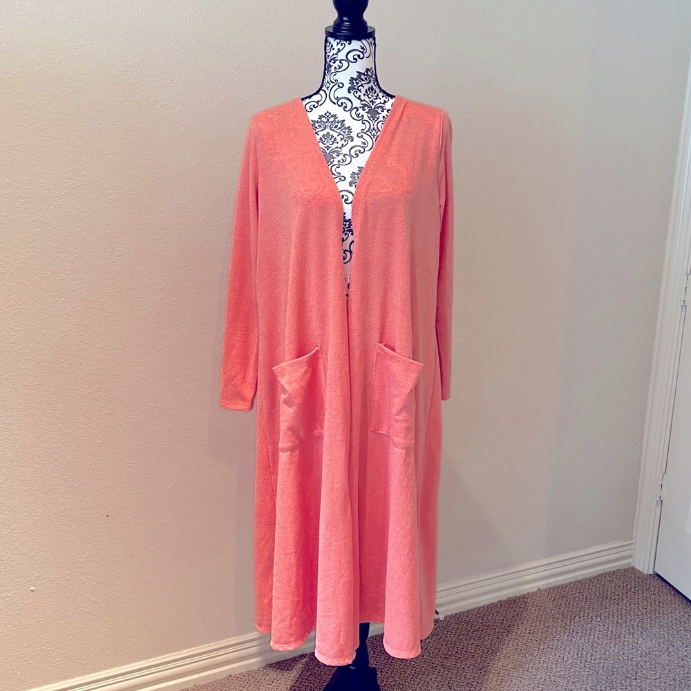 LuLaRoe peach/orange Sarah Cardigan. Sz M